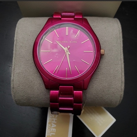 MICHAEL KORS SLIM RUNWAY PINK WATCH ๐๐๐๐ - Picture 5 of 5
